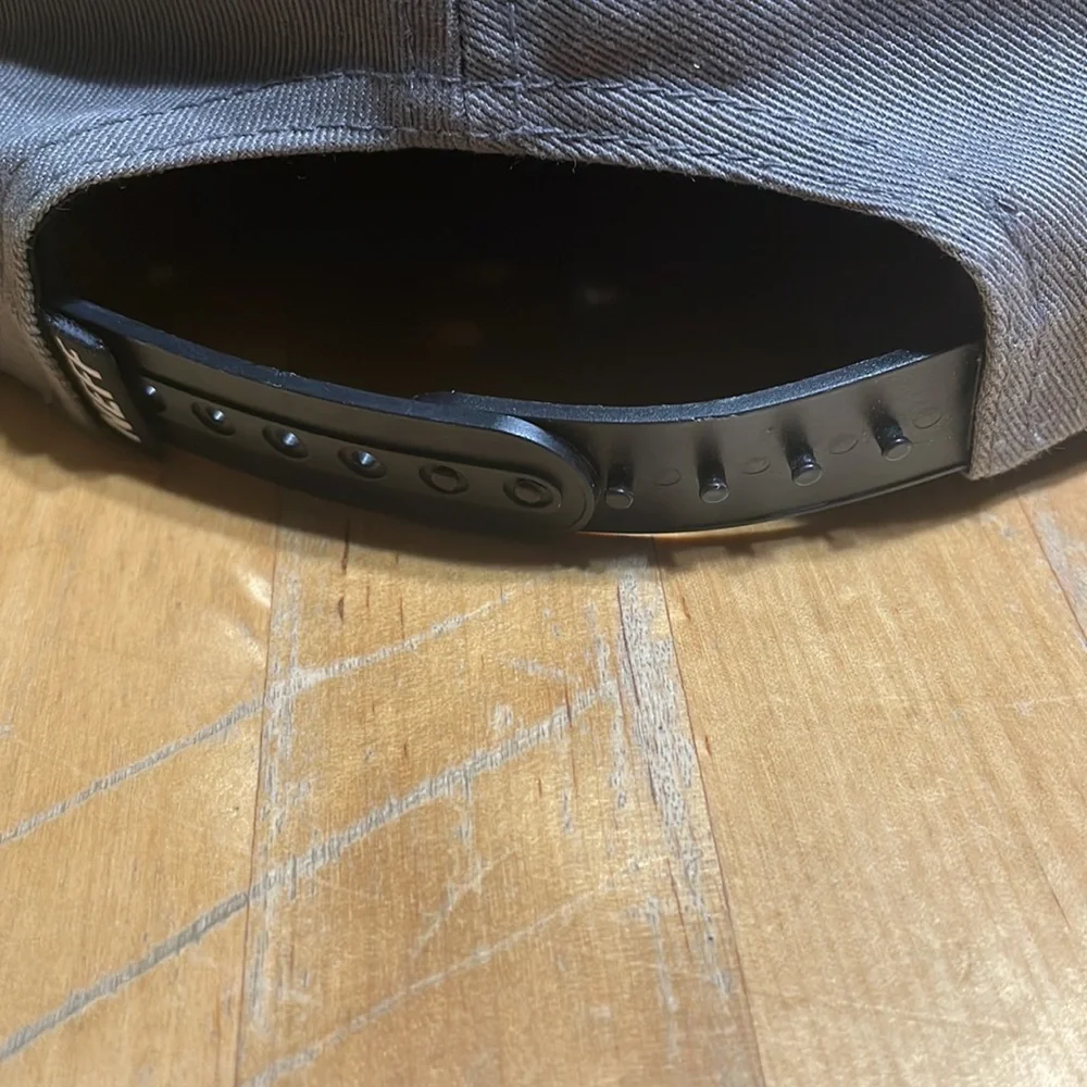 Neff hat - Picture 4 of 6